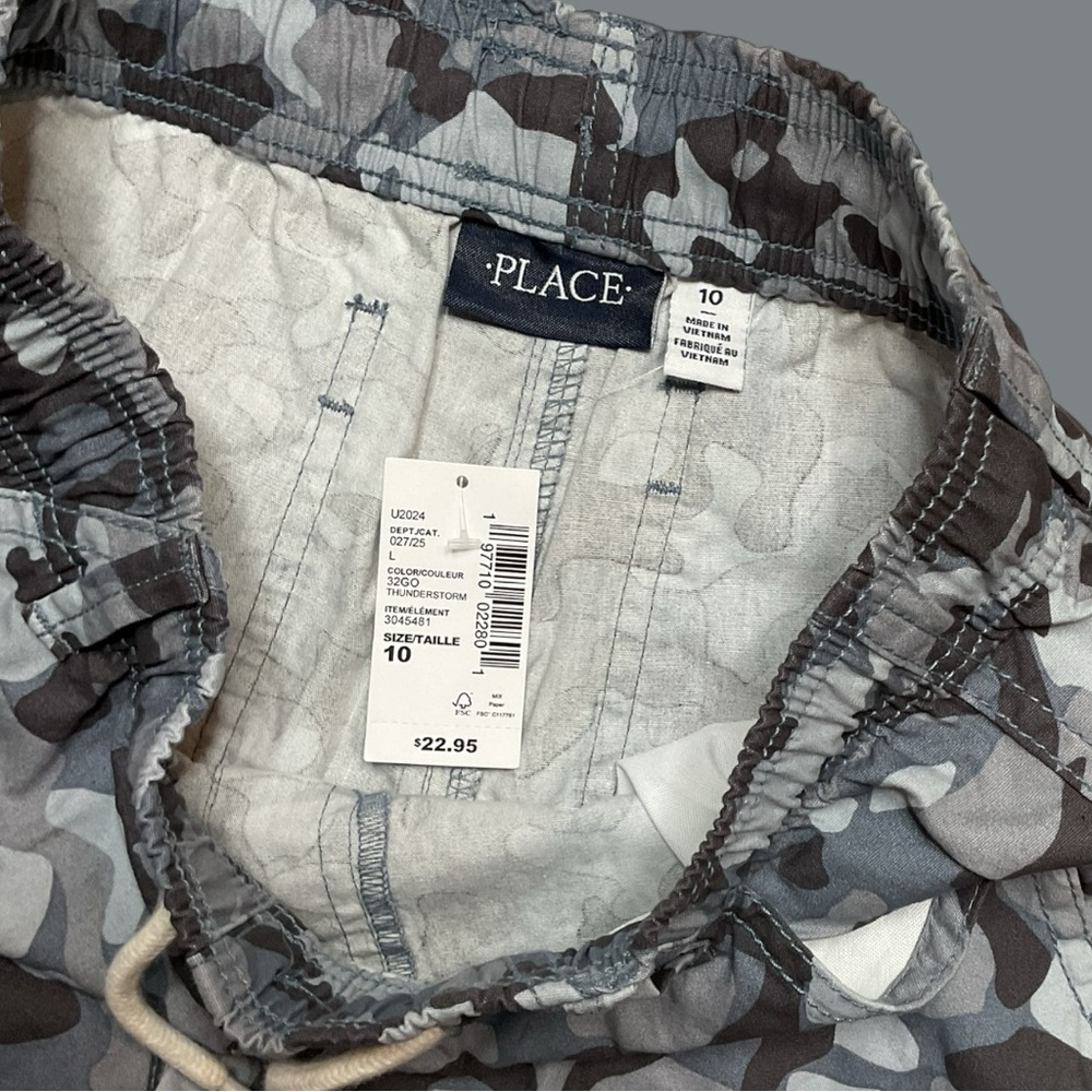 NWT Children's Place Black and Gray Camo Cargo Shorts - Picture 3 of 4